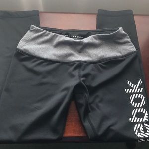 Redbok xs workout leggings (Capri)